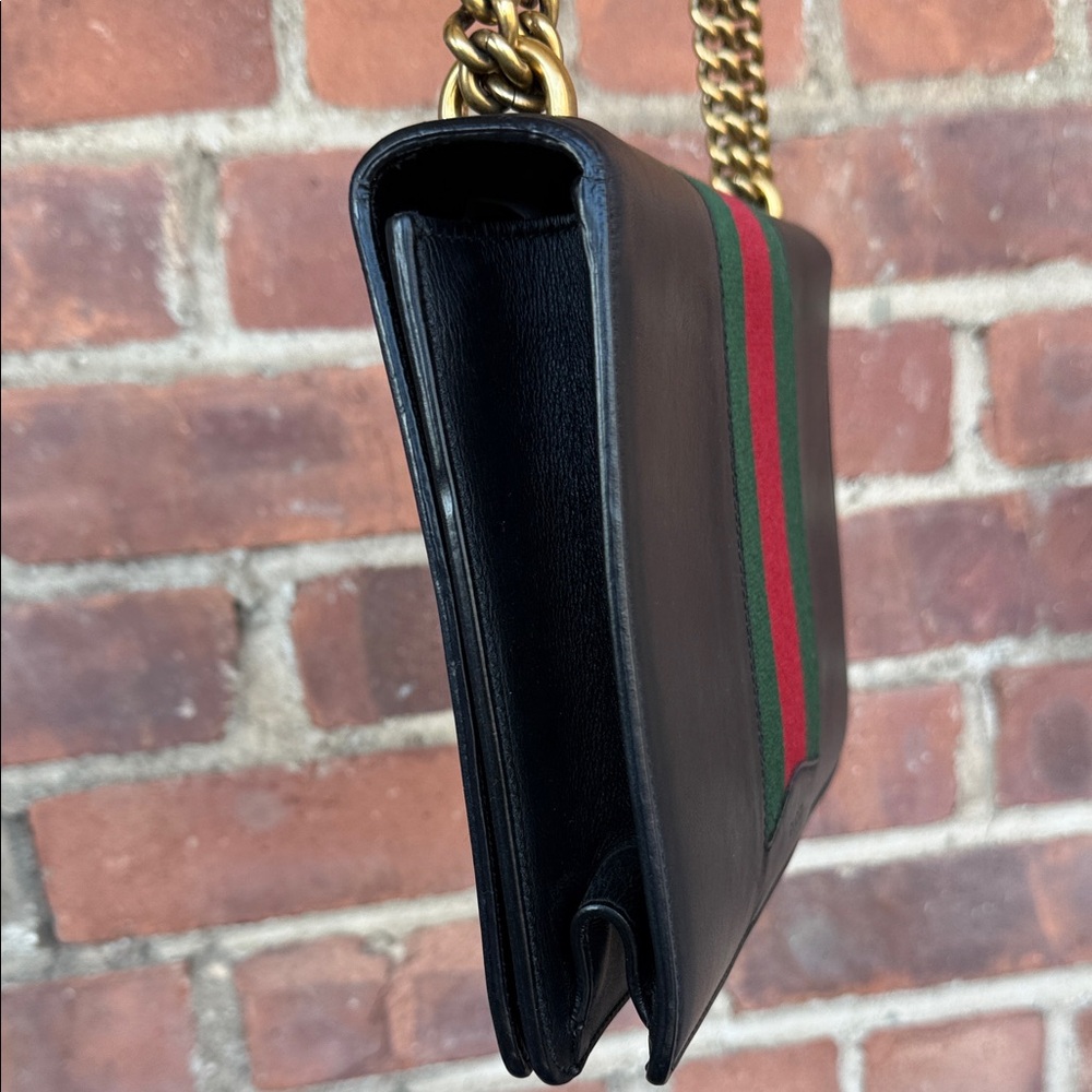 Gucci Black Leather Shoulder Bag with Red & Green Stripe and Gold Crest - Picture 3 of 10
